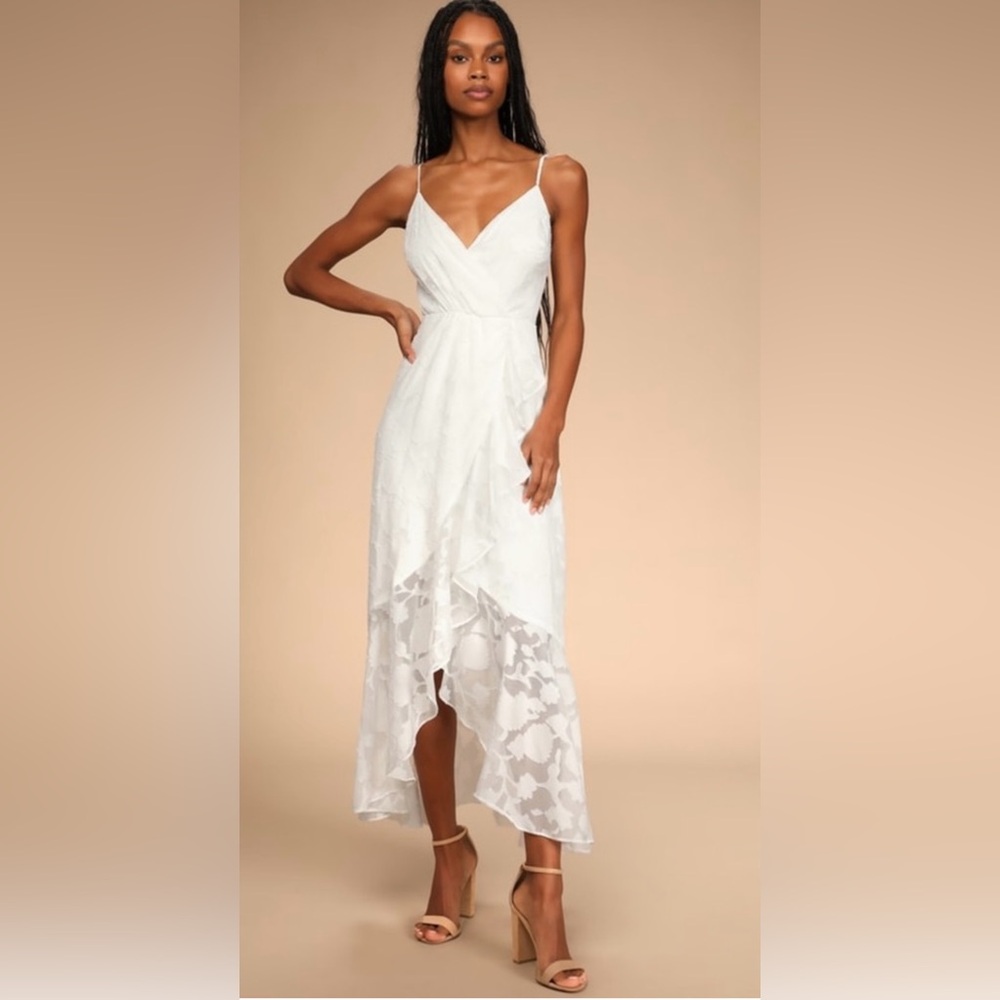 White Midi Dress from Lulu’s. Size Small.